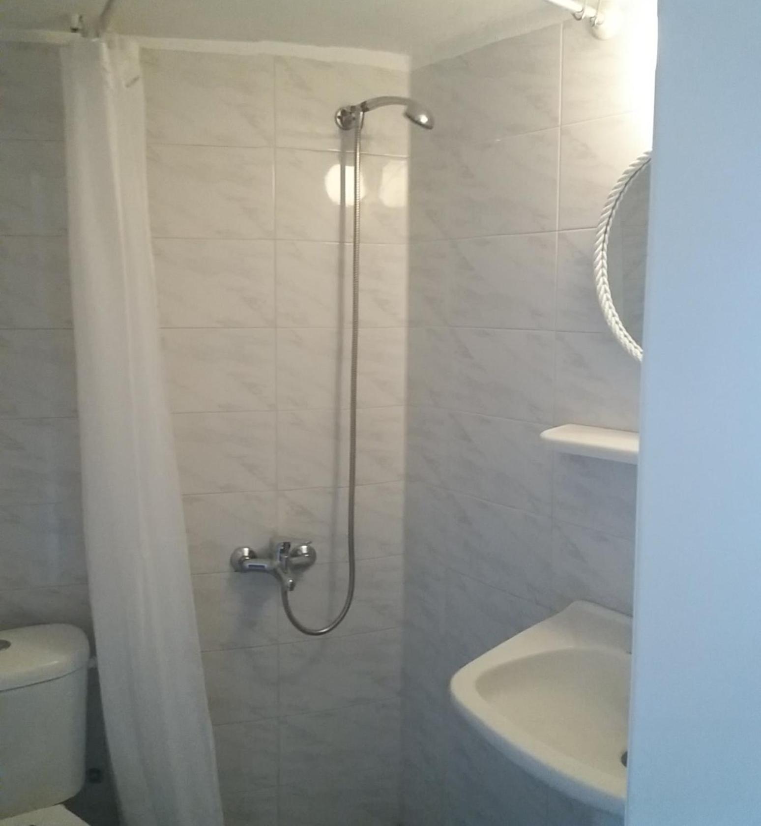 Forest & Sea Apartment Порос Экстерьер фото